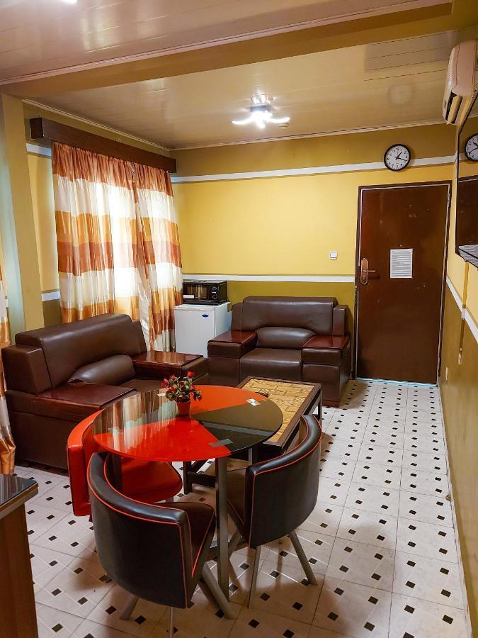 Hotel Relax Kinszasa Zewnętrze zdjęcie