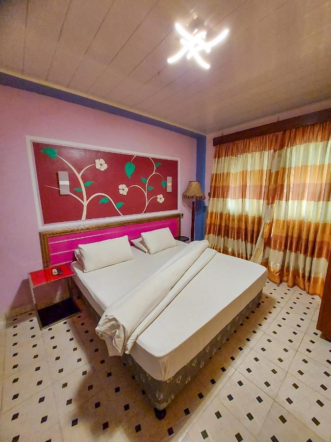 Hotel Relax Kinszasa Zewnętrze zdjęcie