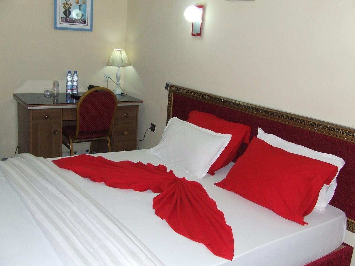 Hotel Relax Kinszasa Zewnętrze zdjęcie