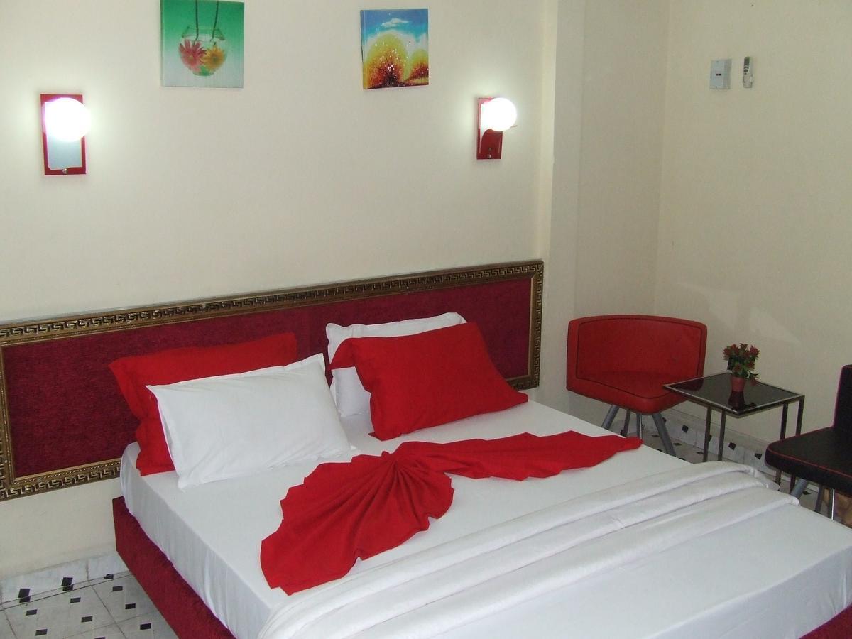 Hotel Relax Kinszasa Zewnętrze zdjęcie