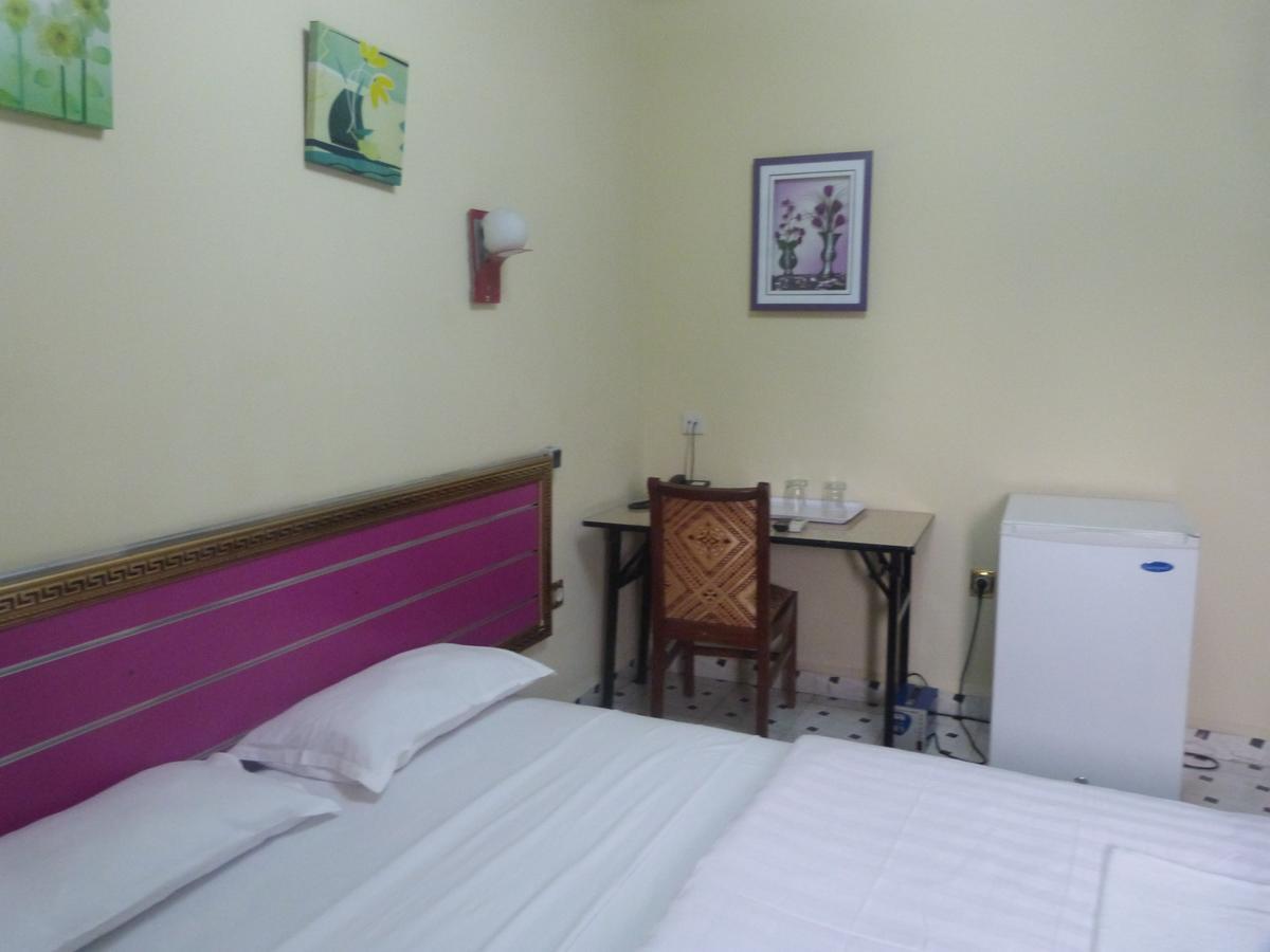 Hotel Relax Kinszasa Zewnętrze zdjęcie